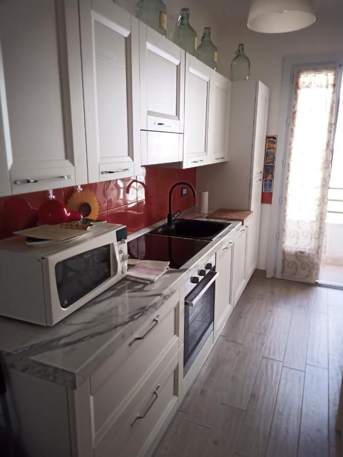 Grand F2 60Mq Centre Antibes, Proche Plages, Commerces, 2 Balcons, Parking, Train, Bus, Deco Vintage, Pet Friendly, Ideal Famille Ou 1-2 Couples 외부 사진