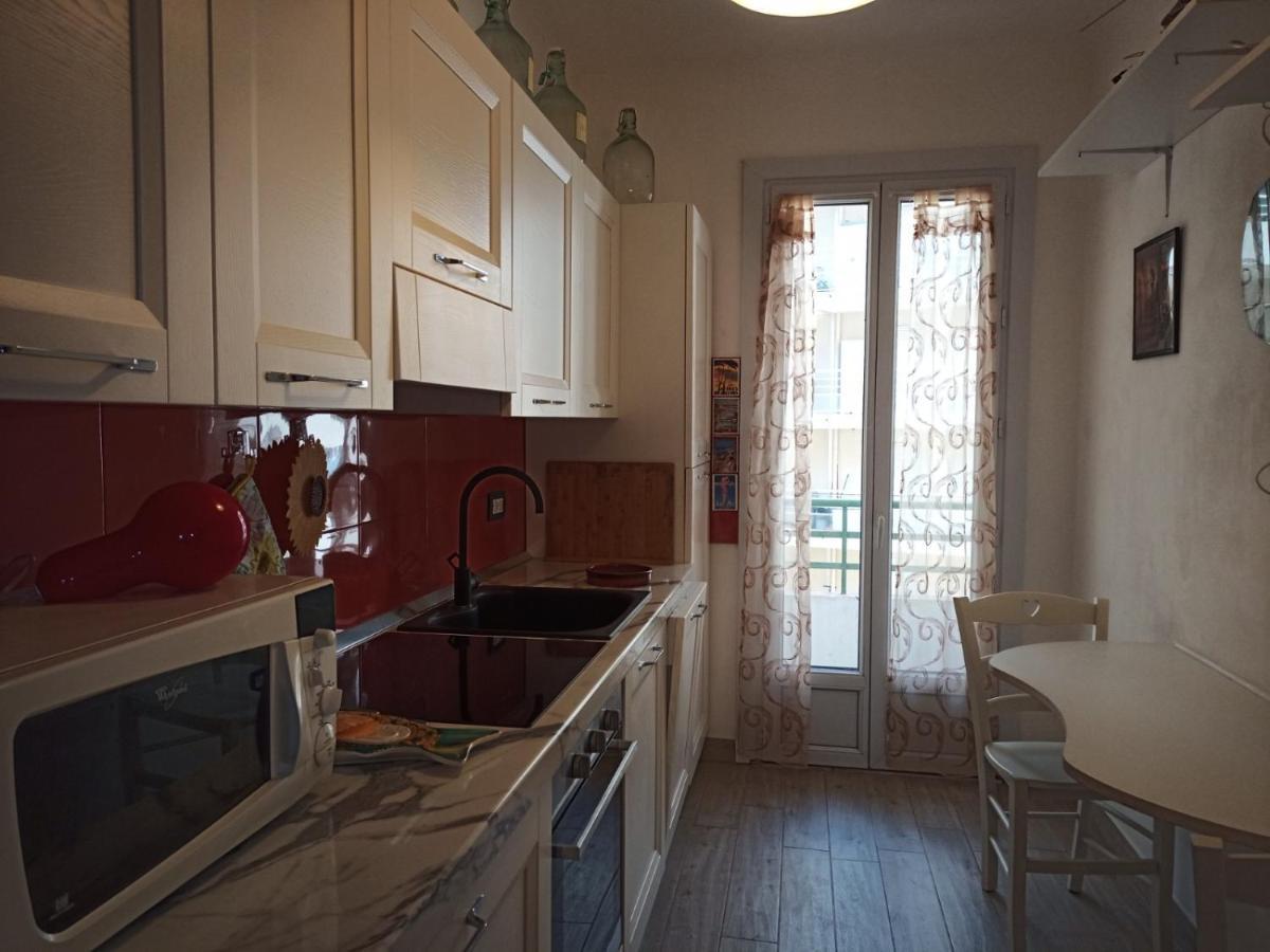 Grand F2 60Mq Centre Antibes, Proche Plages, Commerces, 2 Balcons, Parking, Train, Bus, Deco Vintage, Pet Friendly, Ideal Famille Ou 1-2 Couples 외부 사진