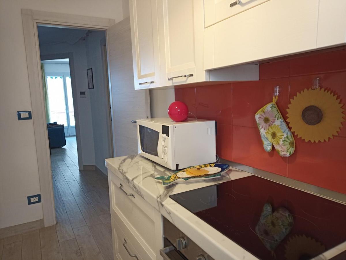 Grand F2 60Mq Centre Antibes, Proche Plages, Commerces, 2 Balcons, Parking, Train, Bus, Deco Vintage, Pet Friendly, Ideal Famille Ou 1-2 Couples 외부 사진