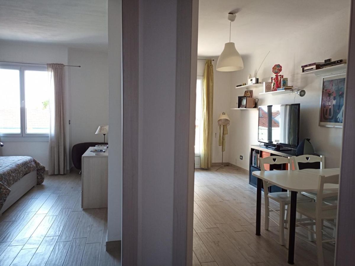Grand F2 60Mq Centre Antibes, Proche Plages, Commerces, 2 Balcons, Parking, Train, Bus, Deco Vintage, Pet Friendly, Ideal Famille Ou 1-2 Couples 외부 사진