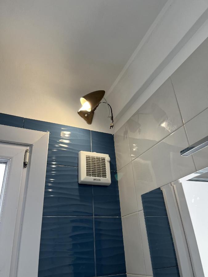 Grand F2 60Mq Centre Antibes, Proche Plages, Commerces, 2 Balcons, Parking, Train, Bus, Deco Vintage, Pet Friendly, Ideal Famille Ou 1-2 Couples 외부 사진